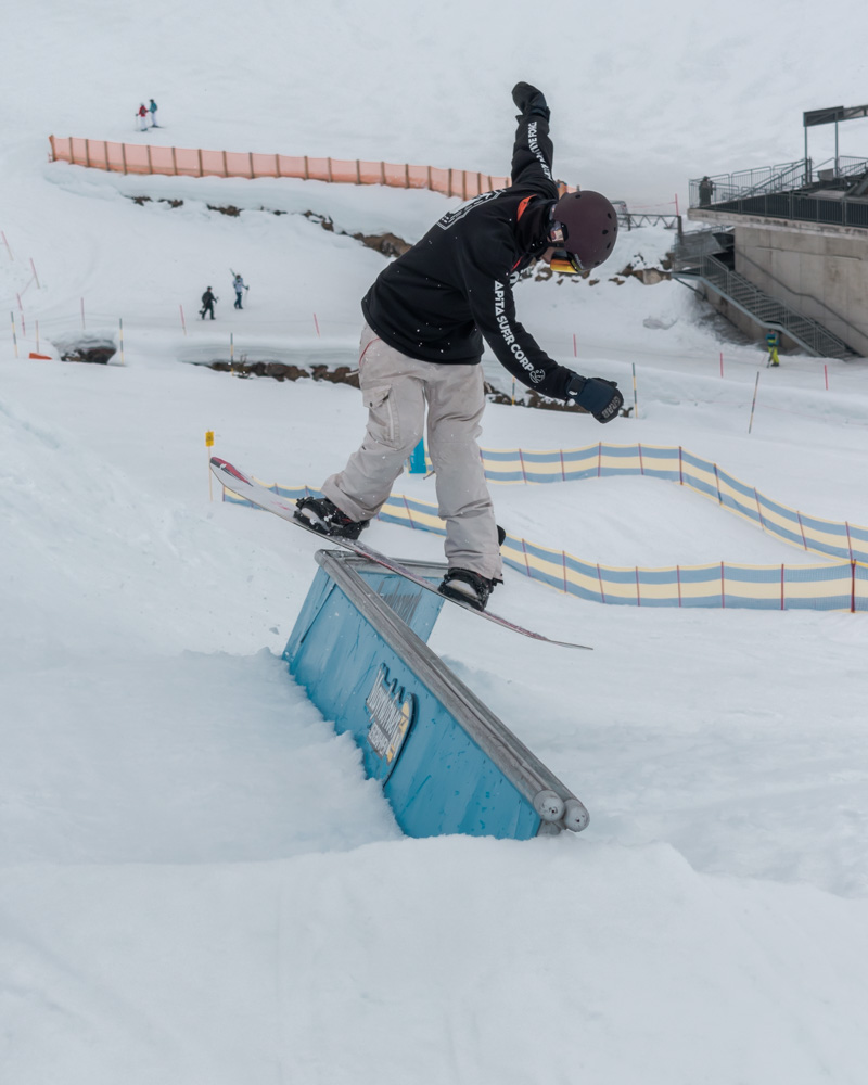 Photo of someone snowboarding