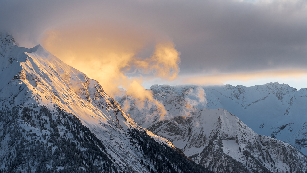 Cloudy mountains